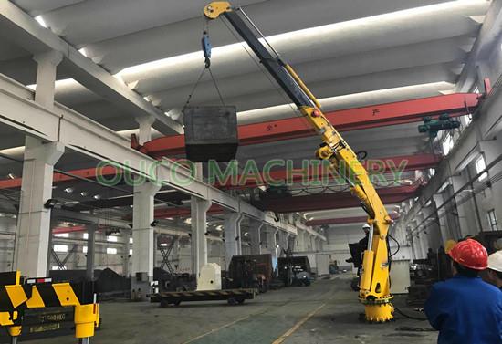 OUCO-1-5T10M-Knuckle-Boom-Deck-Marine.jpg